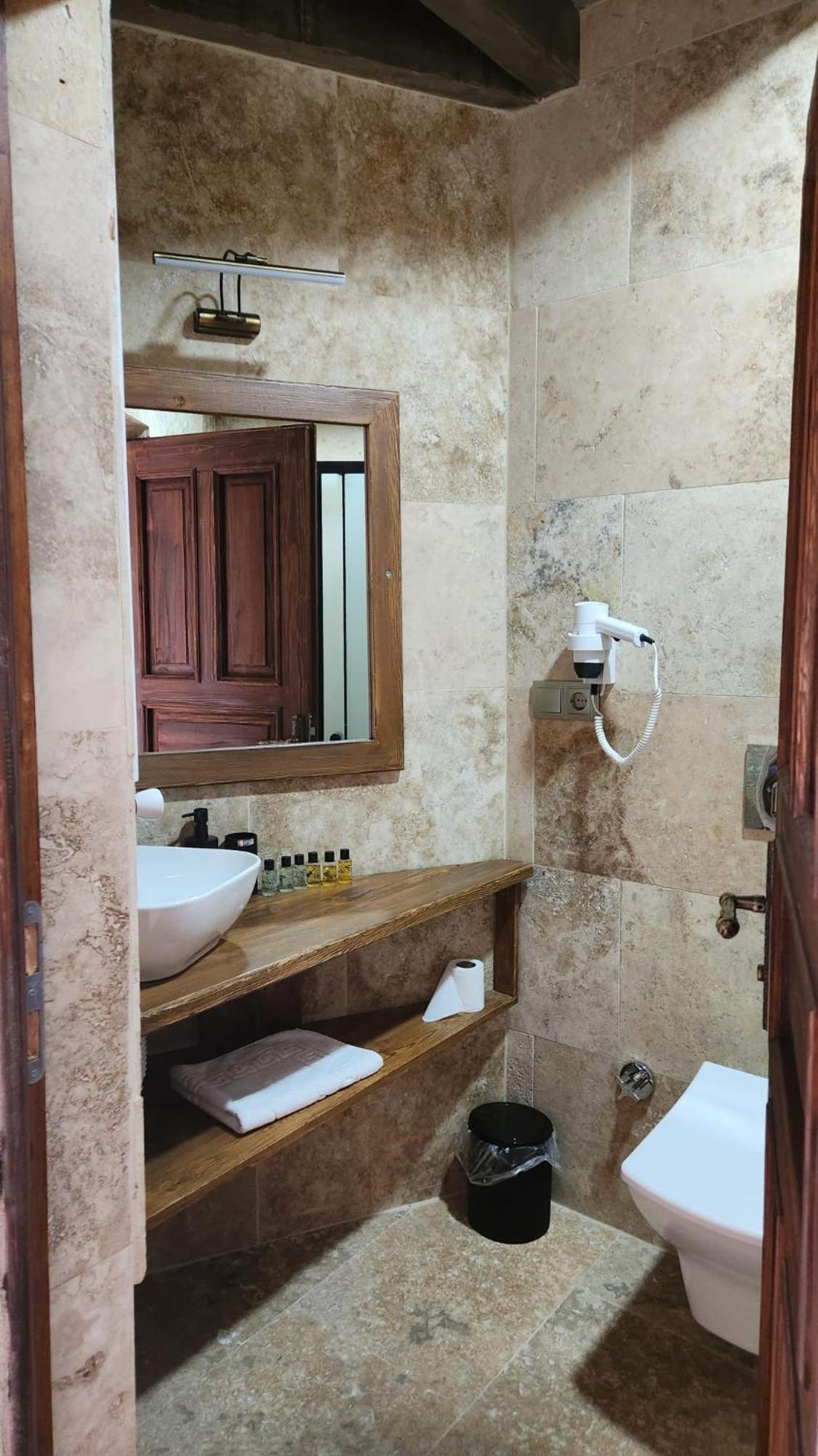 Yildiz Hotel Юргюп Екстериор снимка