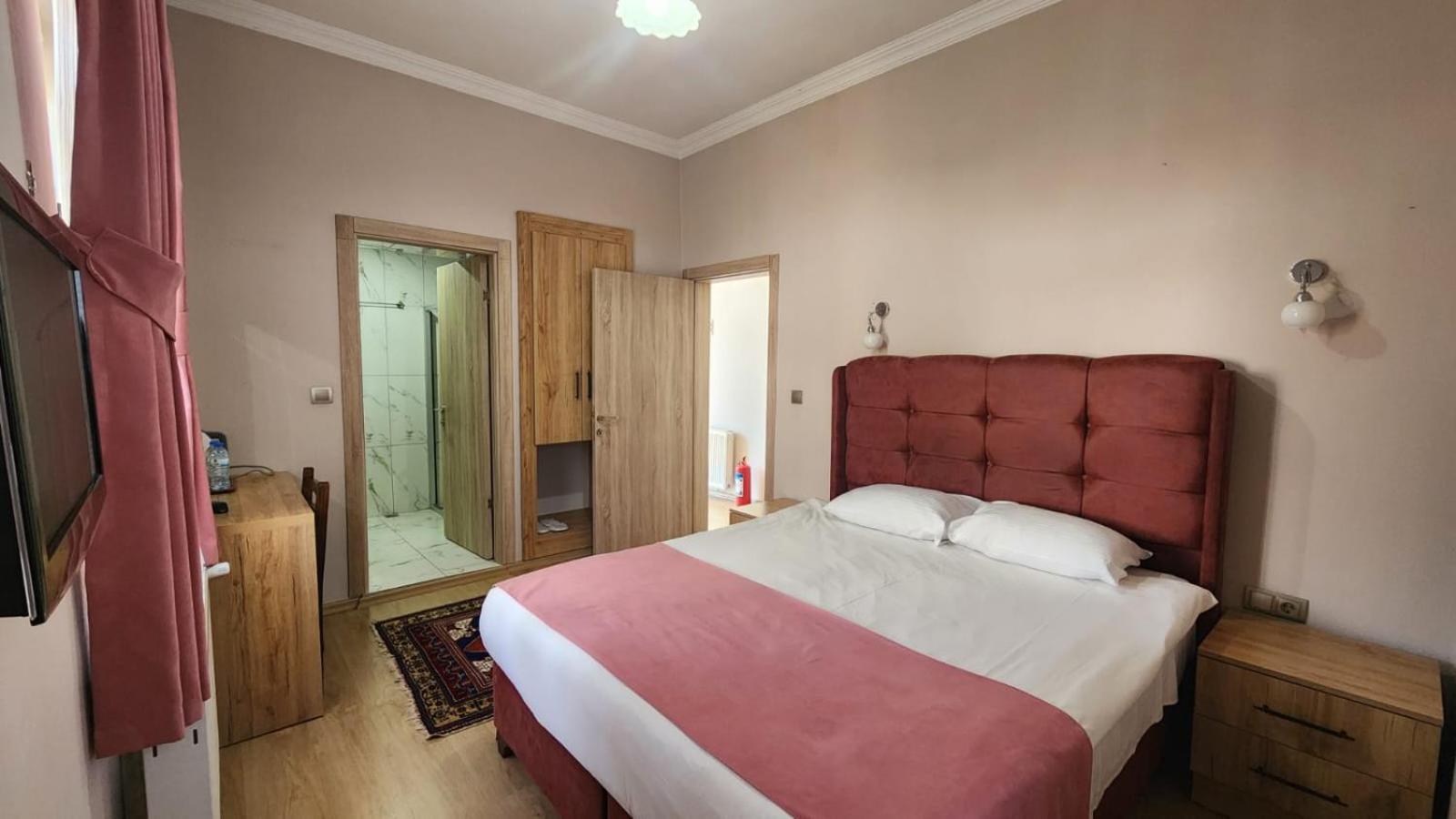 Yildiz Hotel Юргюп Екстериор снимка