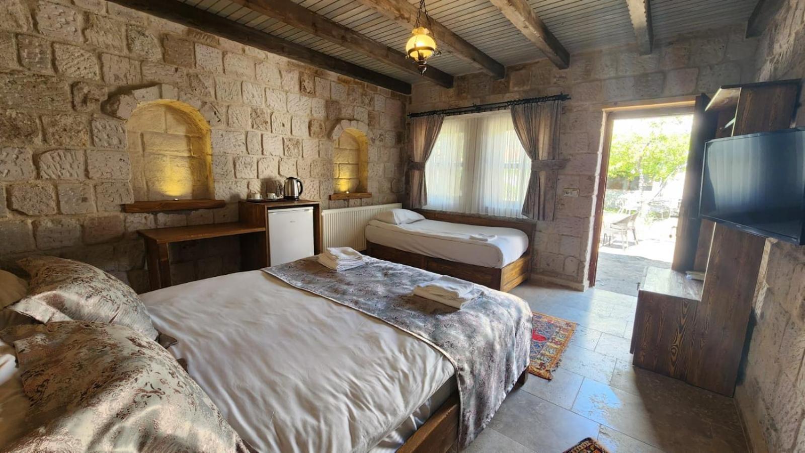 Yildiz Hotel Юргюп Екстериор снимка